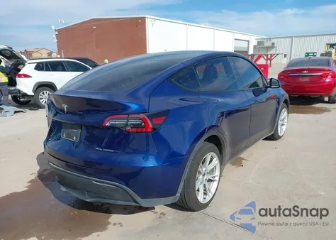 2023 Tesla Model Y Awd/Long Range Dual Motor All-Wheel Drive z USA, uszkodzony, nr VIN 7SAYGDEE9PA076287